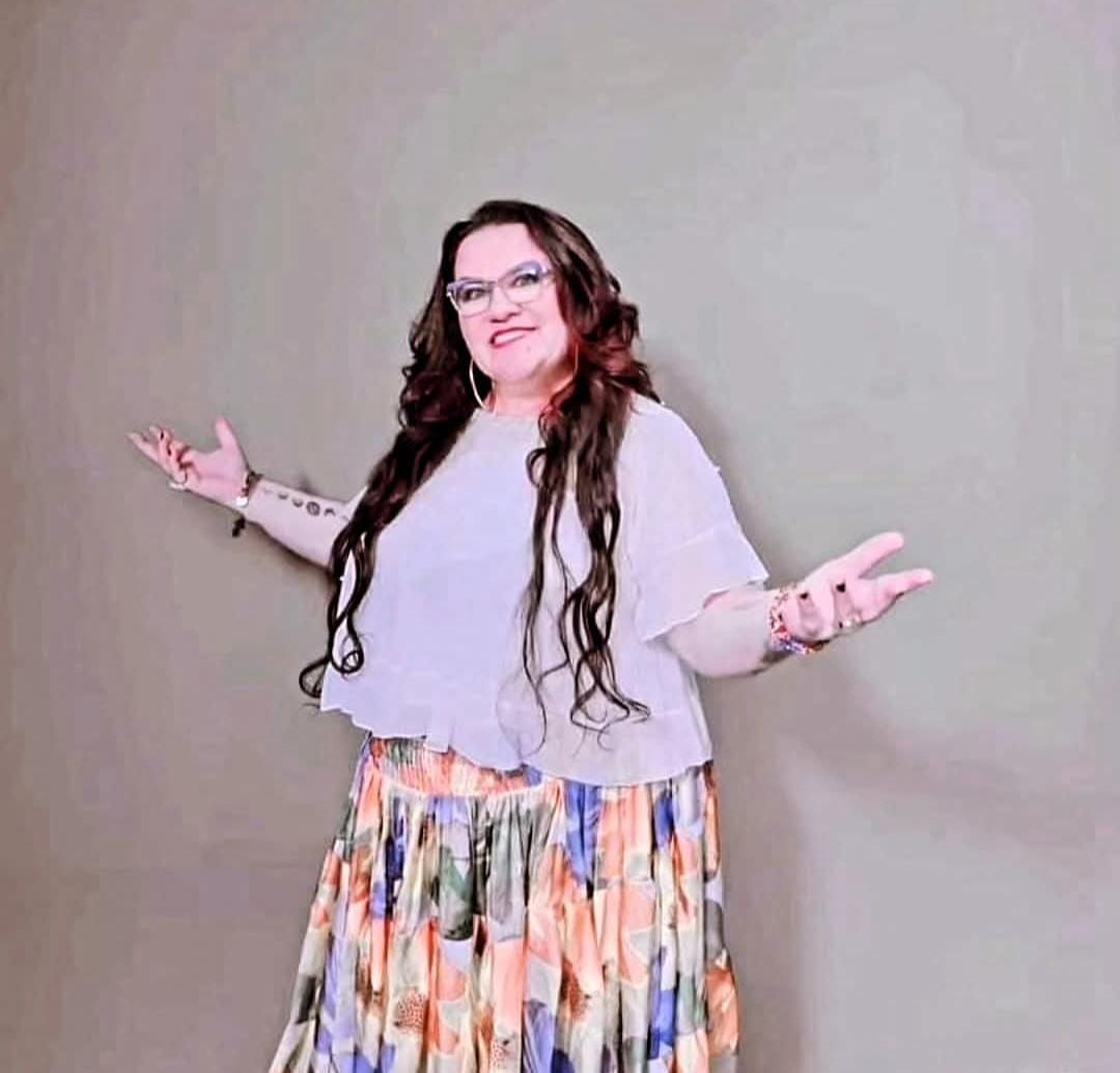 Érica Dias, a Sensitiva dos Famosos, Revela o Futuro de Celebridades, Anuncia Nova Pandemia e a Volta do Programa Gitana Megastral!