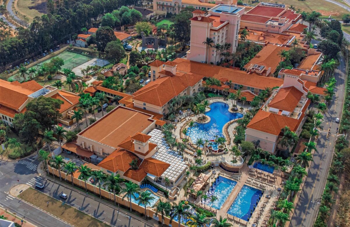 Royal Palm Plaza Resort terá apresentações de Diogo Nogueira e Mundo Bita nas férias de julho